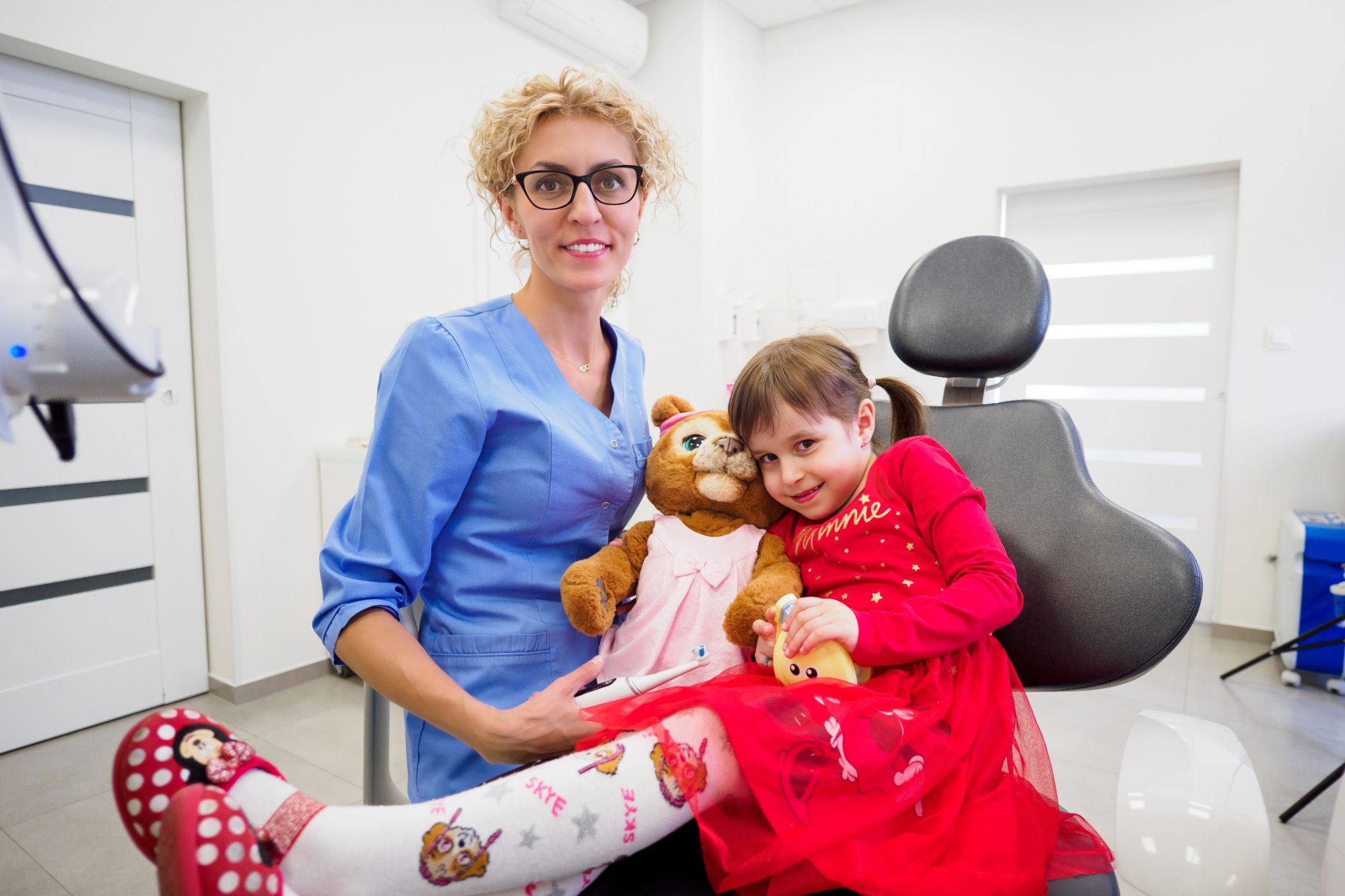 Narkoza a leczenie zębów u dzieci - czy to bezpieczne?